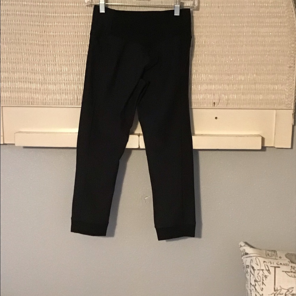 Nike Women’s Legend Leggings - Picture 4 of 6